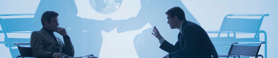 конструктивный разговор людей в офисе